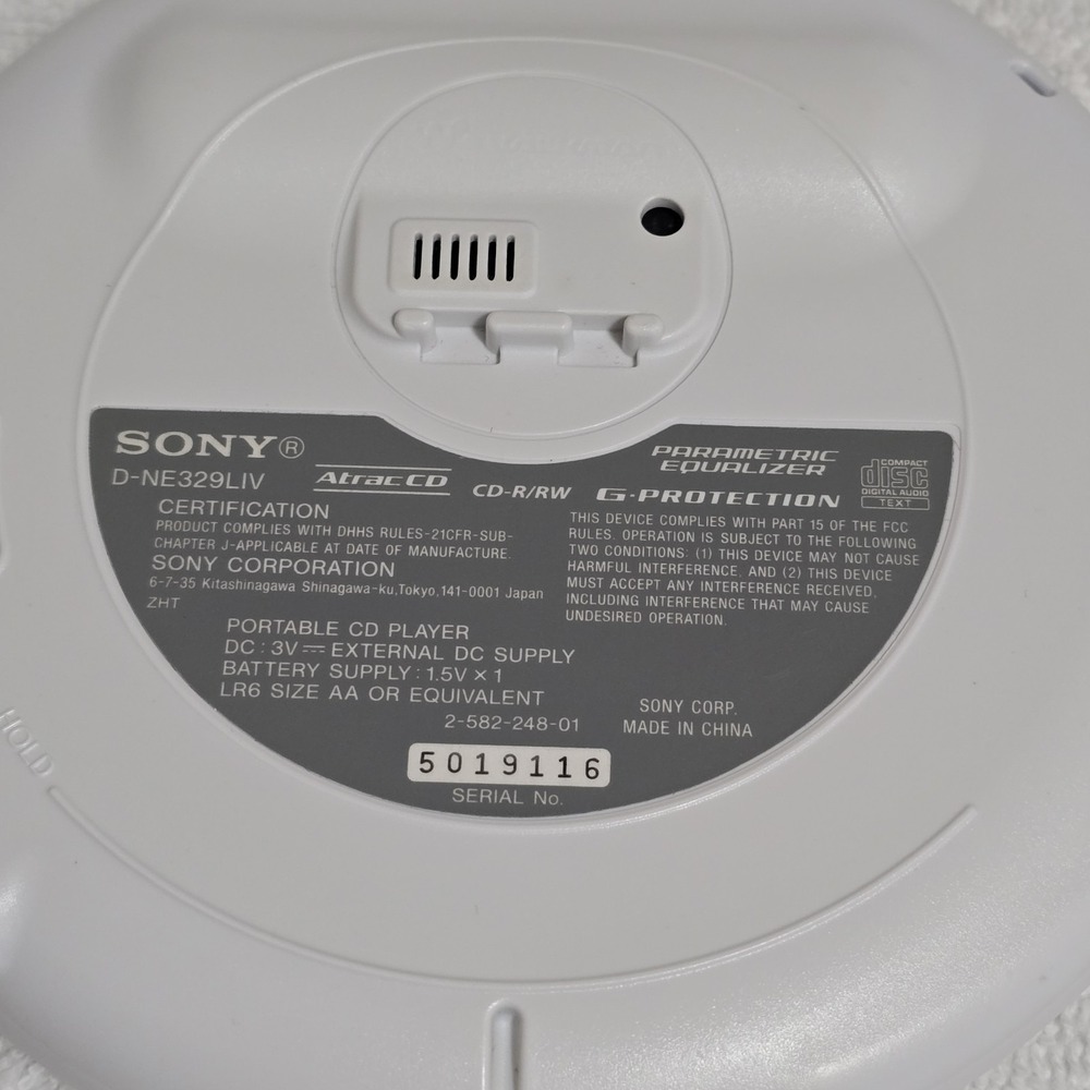 Sony CD Walkman Disc Mp3 D-NE329LIV & Speaker Stand BCA-DNE320S Bundle Vintage - Picture 16 of 16